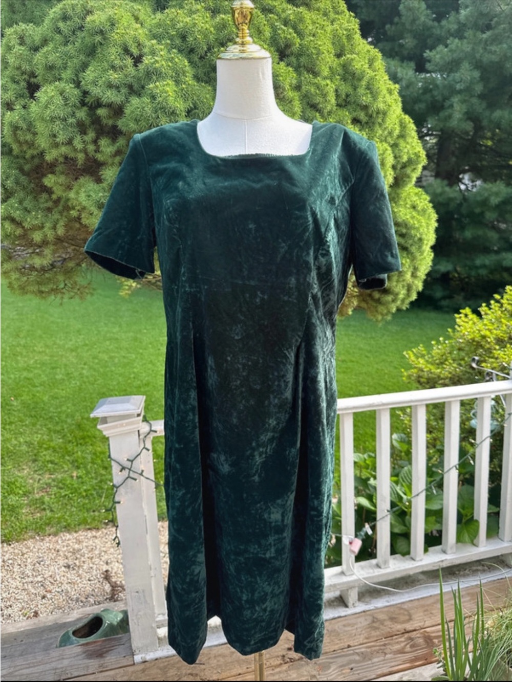 Sag Harbor Dark Green Velvet Square Neck Midi Dress